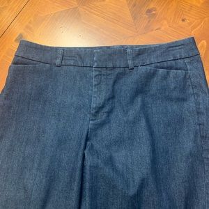 Dockers Ideal Fit stretch women’s size 10 blue denim jeans with flat front